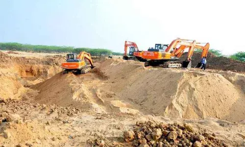 Man dupes people over Sand reaches lease, Vijayawada police files case