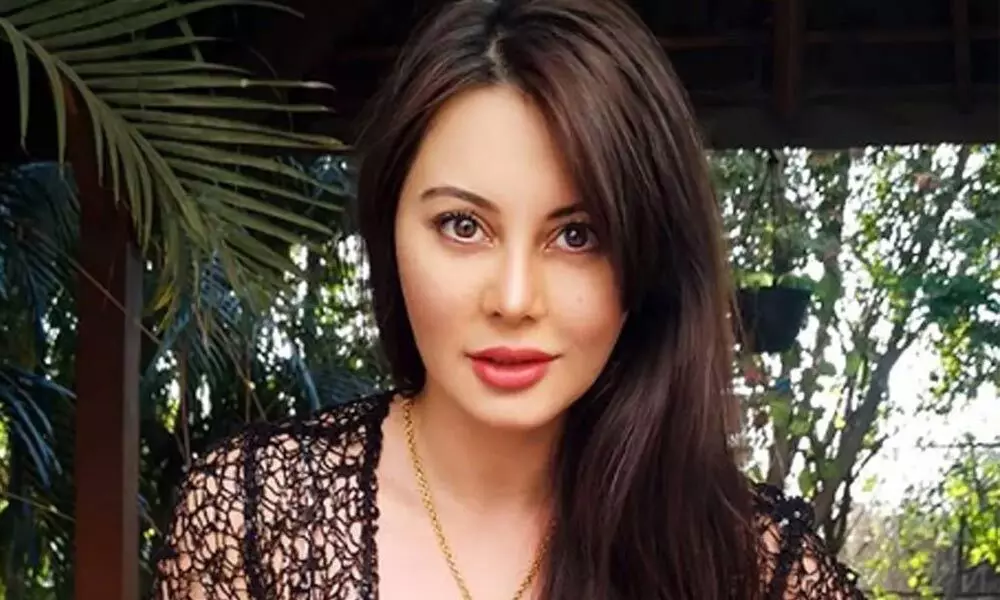 Minissha Lamba launches app to engage with fans