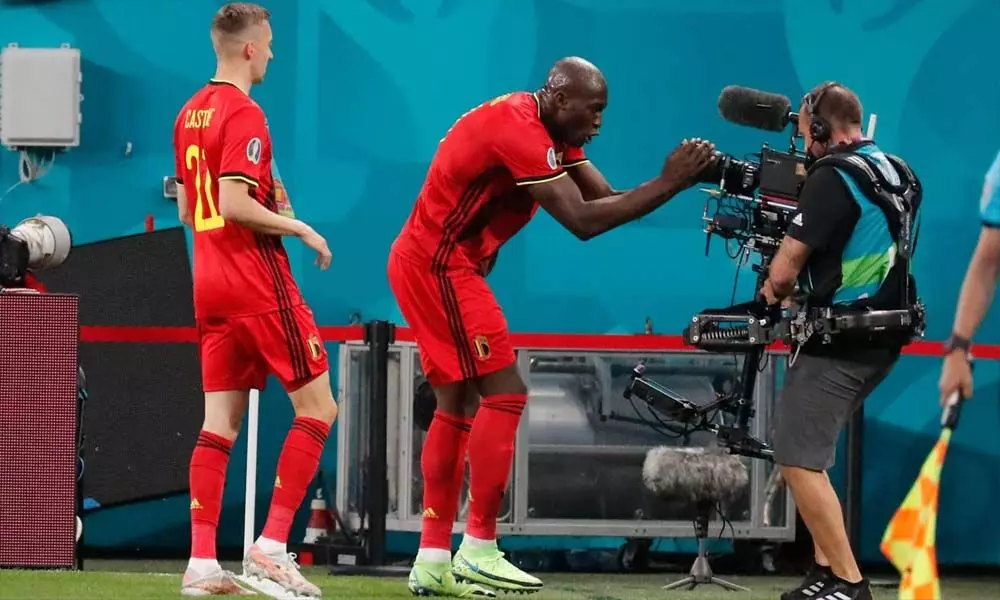 As Belgium defeat Russia 3-0, emotional Lukaku dedicates his goals to Christian Eriksen [Watch]