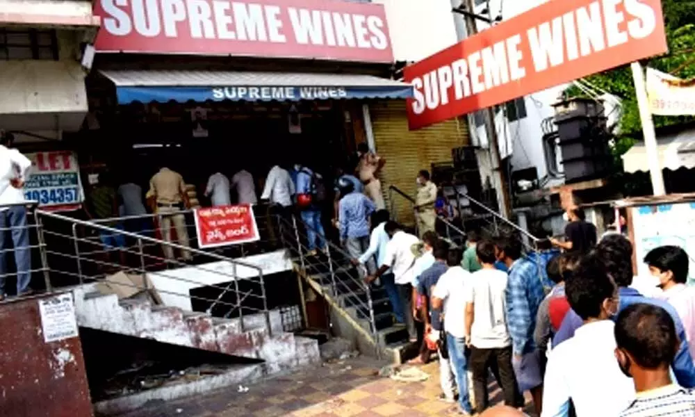 BJP slams TN CMs move to open Tasmac liquor shops