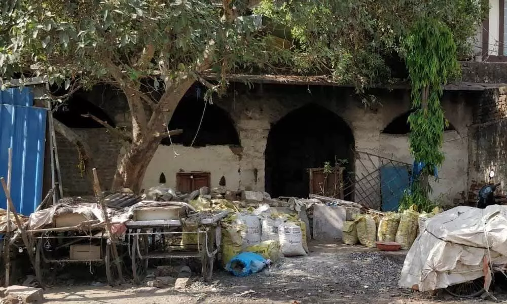 Centuries-old Karwan Sarai wallows in neglect