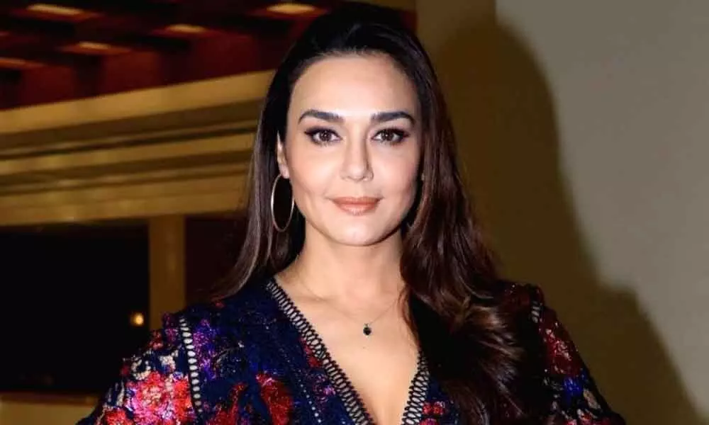 Preity Zinta shares her happiness as people roaming on the streets without masks
