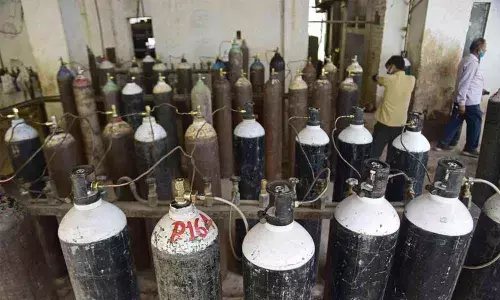 Firm donates 1 cr for oxygen plant at government hospital