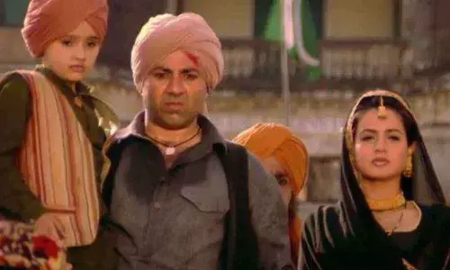 Sunny didnt expect dialogues, songs to become a rage