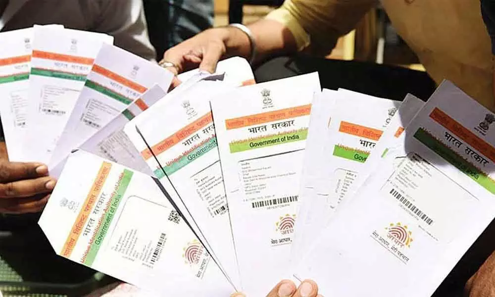 Middlemen exploit people as Aadhaar centres turn inoperative