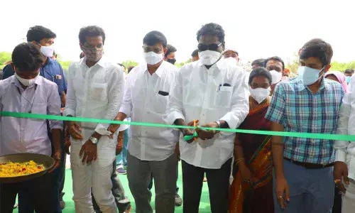 Transport Minister P Ajay Kumar inaugurating mini transfer station at Danvaigudem dumping yard in Khammam on Tuesday