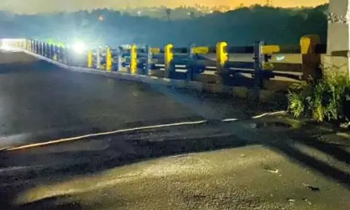 Cracks Appear In A Section Of The Maravoor bridge