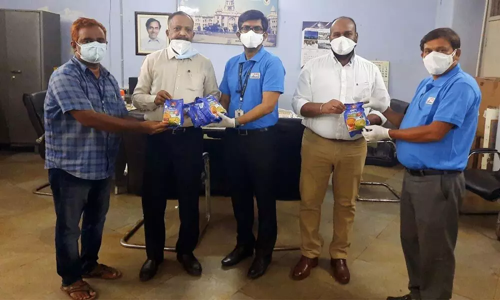 3,200 Oatmeals provided to healthcare workers at Osmania General Hospital