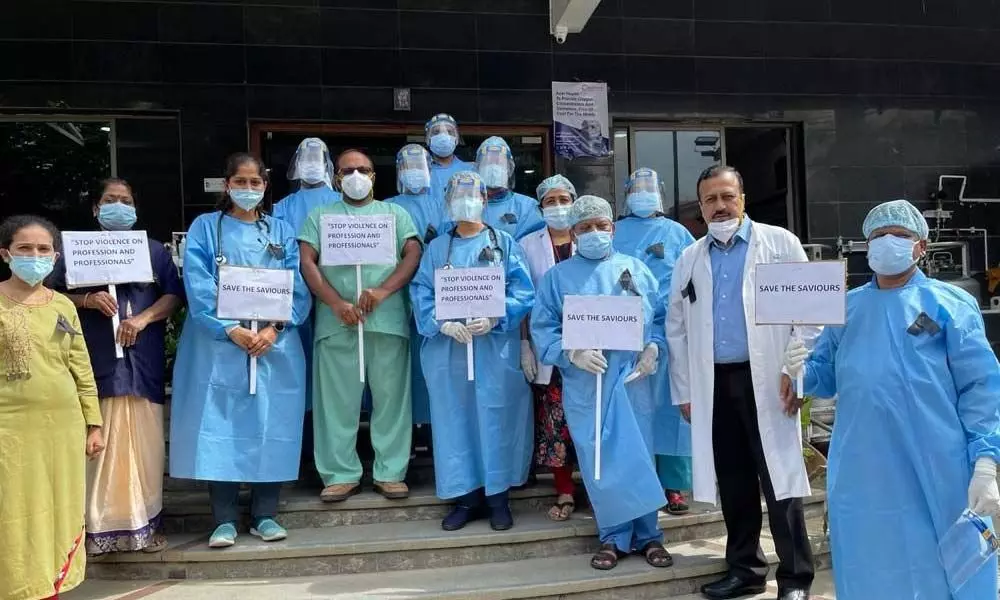 Doctors, nurses hold protest against attacks