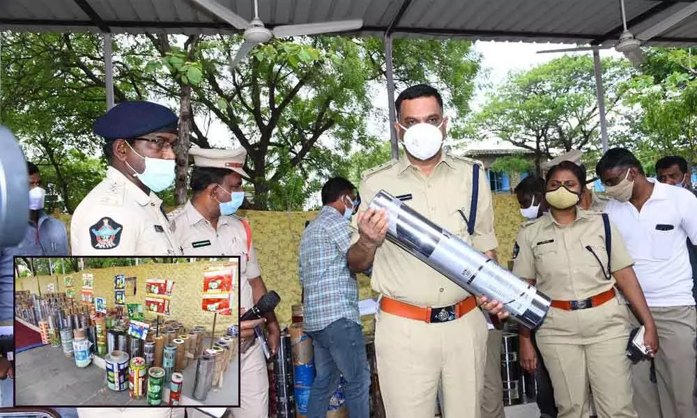 SP Dr Fakkeerappa Kaginelli addressing media persons at Police Parade Grounds in Kurnool on Saturday; The seized equipment used to manufacture spurious cotton seeds and other products (inset)