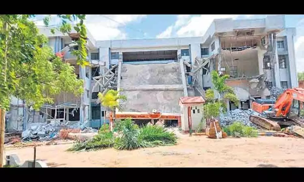 Warangal central jail demolished, KCR to lay foundation stone for Super Speciality hospital tomorrow