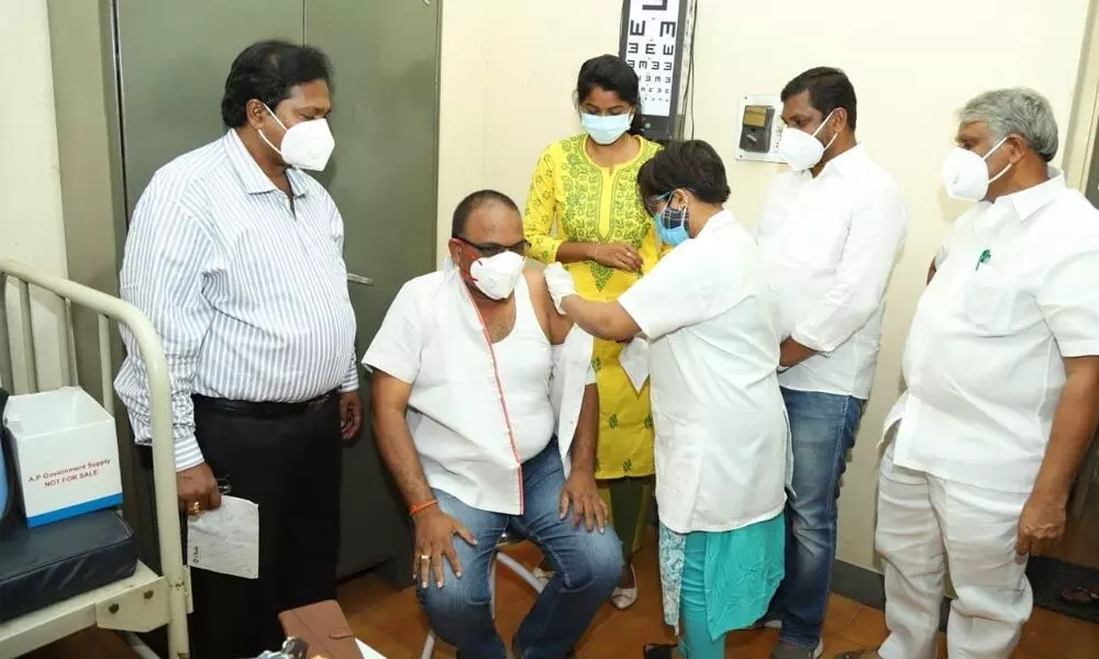 DM&HO Dr U Sreehari monitoring the vaccination programme at Nehru Nagar PHC in Tirupati on Sunday