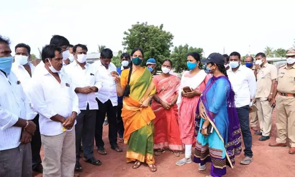 Minister Sabitha Indra Reddy makes surprise visit to Kaukuntla