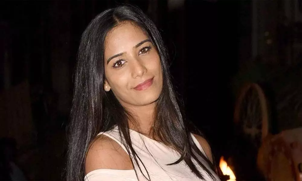 Poonam Pandey Clears The Air On Her Pregnancy Rumours