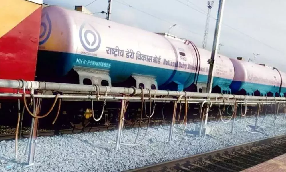 ‘Doodh Duronto’ transports 9 crore litres milk to Delhi