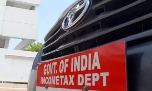 I-T Dept conducts searches in Raipur, seizes Rs 6 cr
