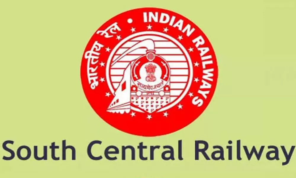 SCR bags Rajbhasha; Guntakal division Adarsh Mandal Shield