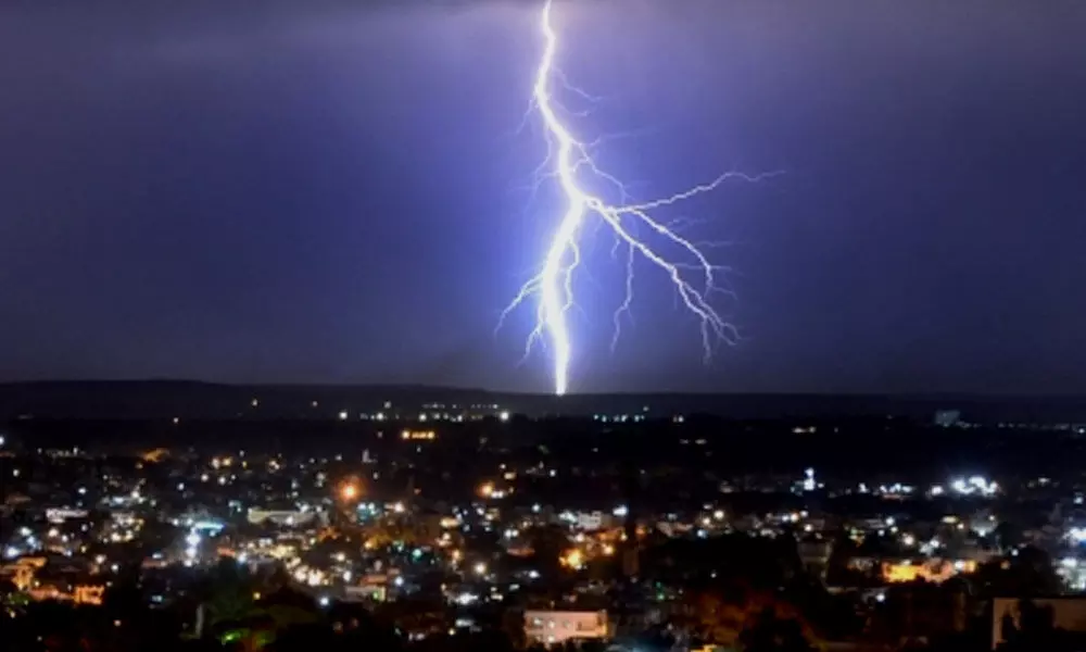Lightning strikes claim 2,000 lives annually in India