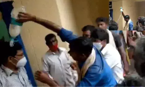 Farmer pours diesel on Tahsildar for delay in issuing Pattadar passbook