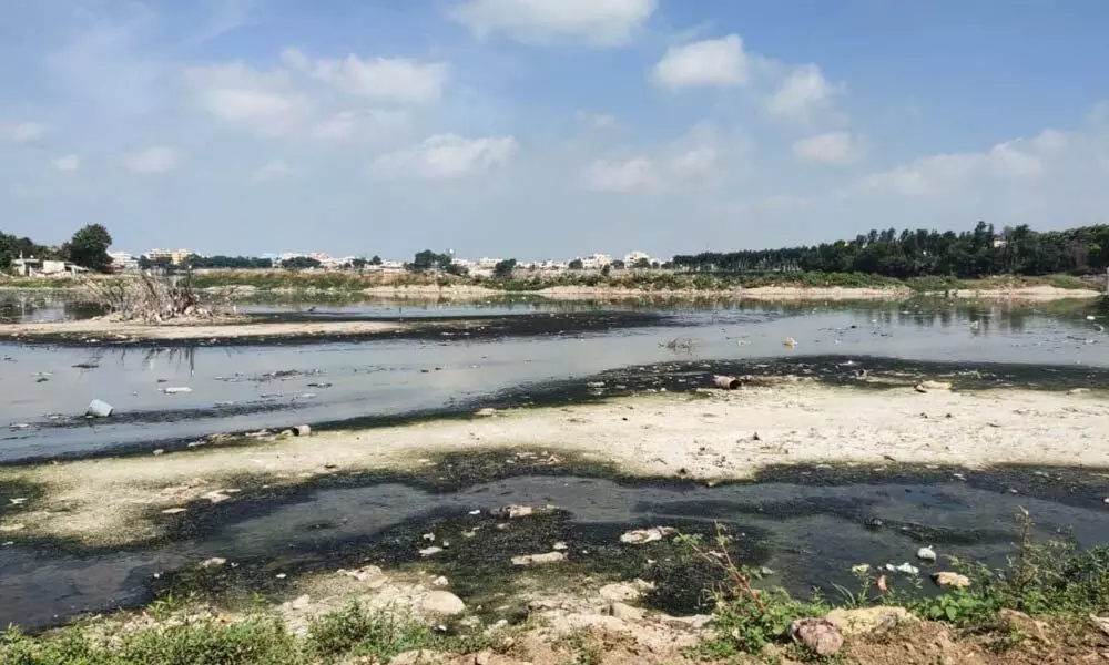 Saroornagar lake wallows in neglect, locals fear flooding