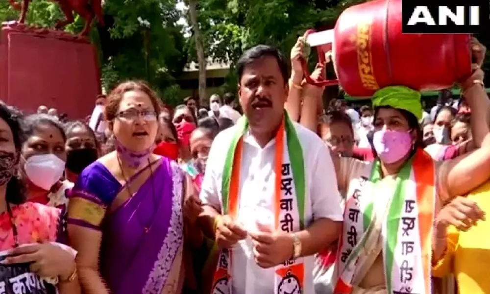NCP protested in Pune due to hike in cylinder price