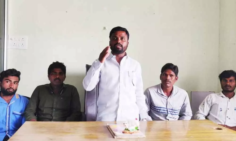 SC, ST, BC and Minority Student Organisation district joint secretary Shaik Riyaz addressing the media in Kurnool on Saturday.