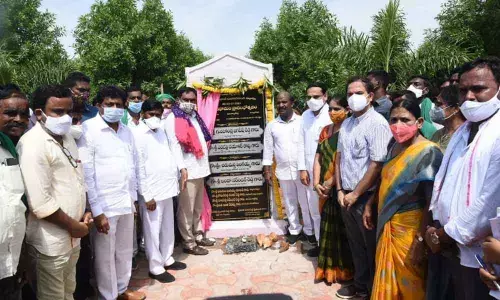 Errabelli Dayakar Rao participating in Palle Pragathi Programme held at Juvvigudem of Narketpally mandal in the district on Saturday
