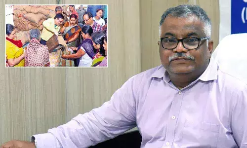 Food Corporation of India, Andhra region General Manager, Amaresh Kumar, addressing the press conference in Vijayawada on Monday; Foodgrains Distribution(Inset Pic)