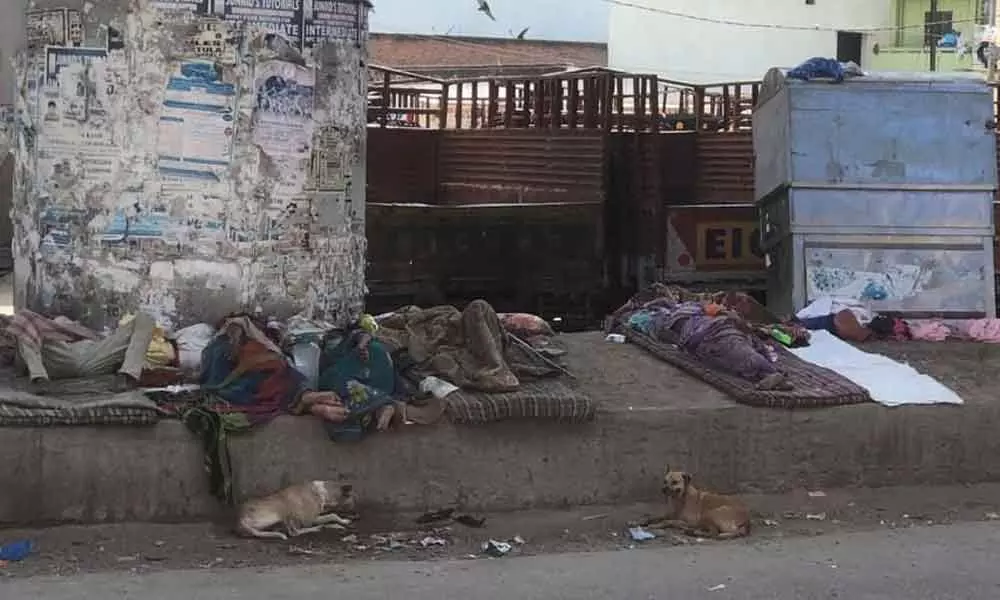 Thousands of homeless in Hyderabad limits urge for free Covid vaccination drive