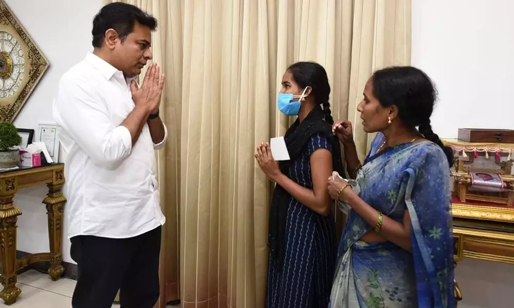 KTR extends help to family of Aishwarya