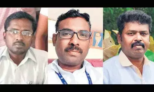 Tamil Nadu Cousins Receive Prizes From The State Education Department