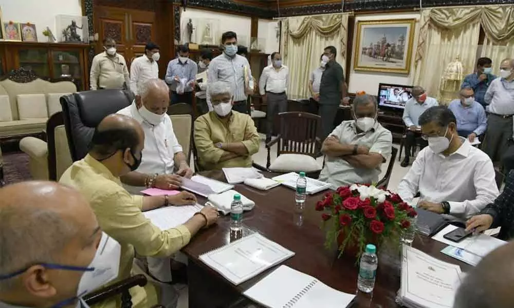 Union Minister of Jal Shakti Gajendra Singh Shekhawat met Chief Minister B S Yediyurappa in Bengaluru on Tuesday. The minister reviewed the implementation of Jal Jeevan Mission. Home Minister Basavraj Bommai and Minor Irrigation Minister J C Madhuswamy also attended the meeting