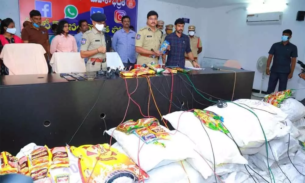 SP AV Ranganath showing seized gutka bags at a press meet at DPO office in Nalgonda on Tuesday