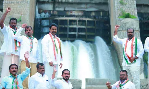 TPCC secretary Patel Ramesh Reddy along with party leaders at Musi project in Ketepally mandal on Tuesday