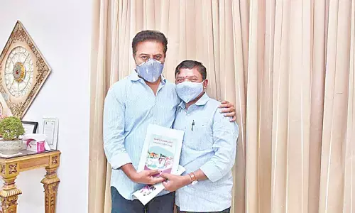 MA&UD Minister KT Rama Rao releasing the ‘Telangana Prabhutva Palana’ book authored by the AIUEC Vice-President Dr Pulla Srinivas at Pragathi Bhavan in Hyderabad on Thursday