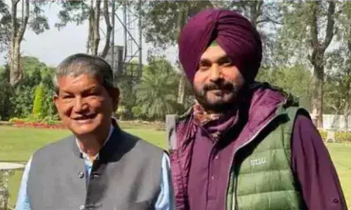 Navjot Singh Sidhu And Harish Rawat