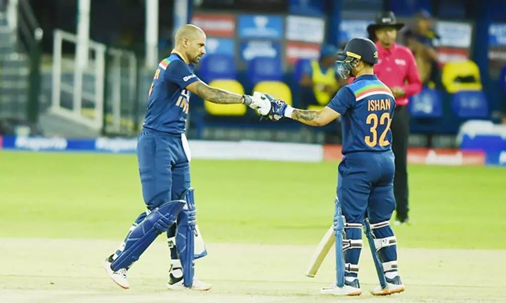 India beat Sri Lanka by 7 wickets