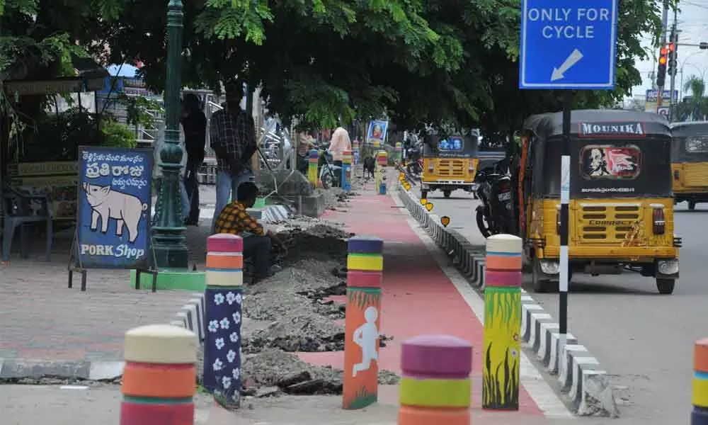 The cycling track between Fathima Nagar and Subedari in Hanamkonda