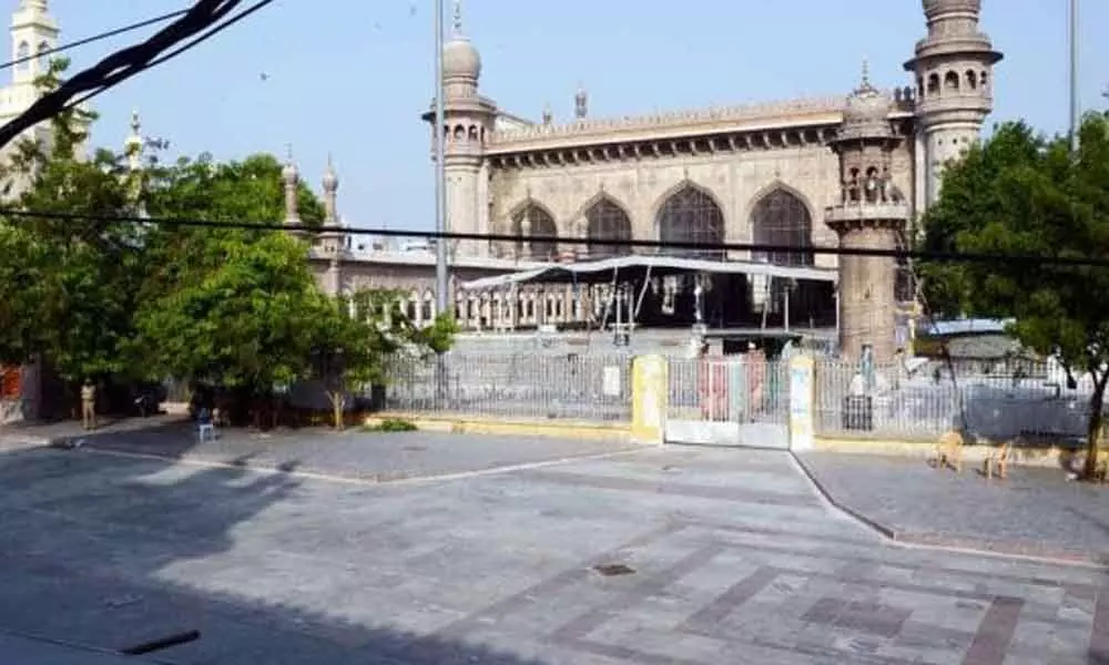 Hyderabad: Eid-ul-Azha prayers at eidgah, mosques