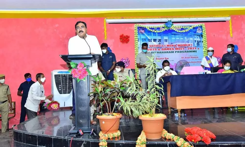 Minister for Panchayat Raj  Errabelli Dayakar Rao speaking  at the SCTPC Sports meet at Mamnoor in Warangal on Sunday