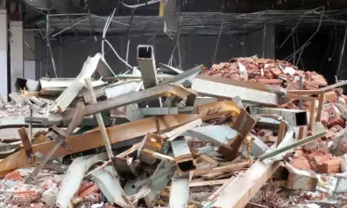 Three persons were killed and three others injured after a shop at Car street in Anthiyur