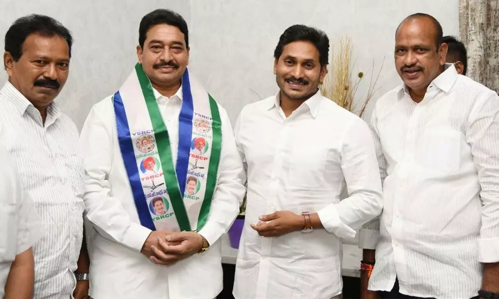 Former MLA SM Ziauddin joining YSRCP in the presence of Chief Minister YS Jagan Mohan Reddy at Tadepalli on Tuesday.