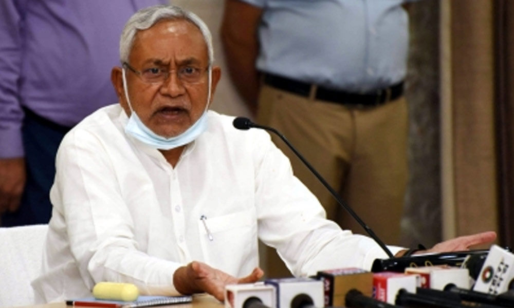 Centre gives jolt to Nitish Kumar on caste census