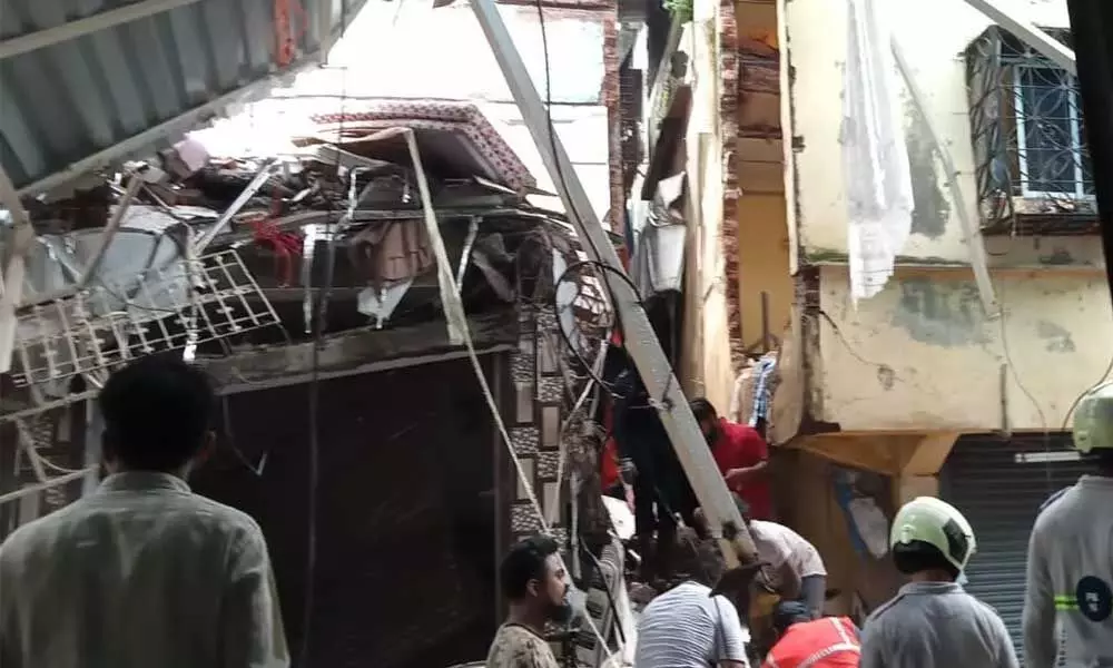 Mumbai house collapse