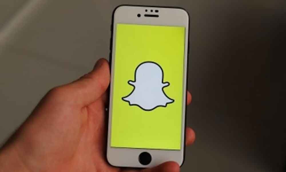 Snapchat S New Lens Aims To Teach Users American Sign Language   1090645 Snap Chat 