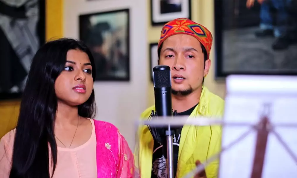 Indian Idol 12 contestants Pawandeep & Arunita song Terii Umeed
