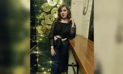 Bottomwear that suits best with a crop top