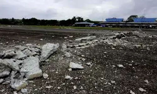 An earthquake measuring 6.7 on the Richter scale struck the Philippines