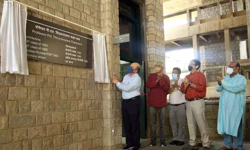 IIMB alumni raises 2 crore to name classroom after former Marketing Professor