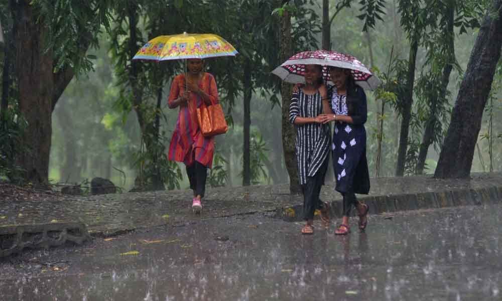 weather-report-heavy-rains-to-continue-for-next-three-days-in